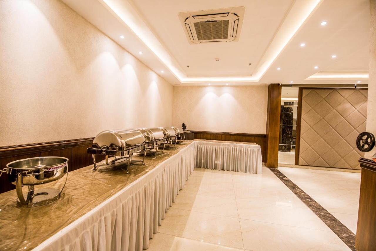 Hotel Sumaditya Jaipur Eksteriør billede