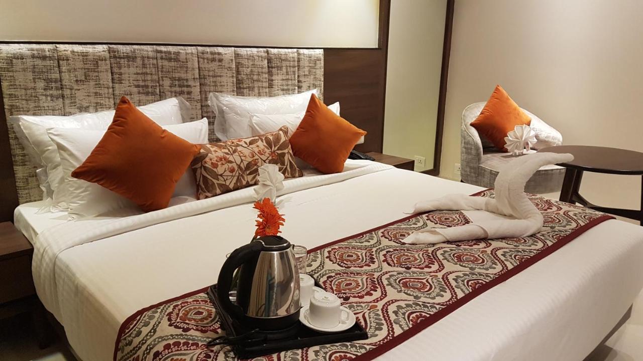 Hotel Sumaditya Jaipur Eksteriør billede